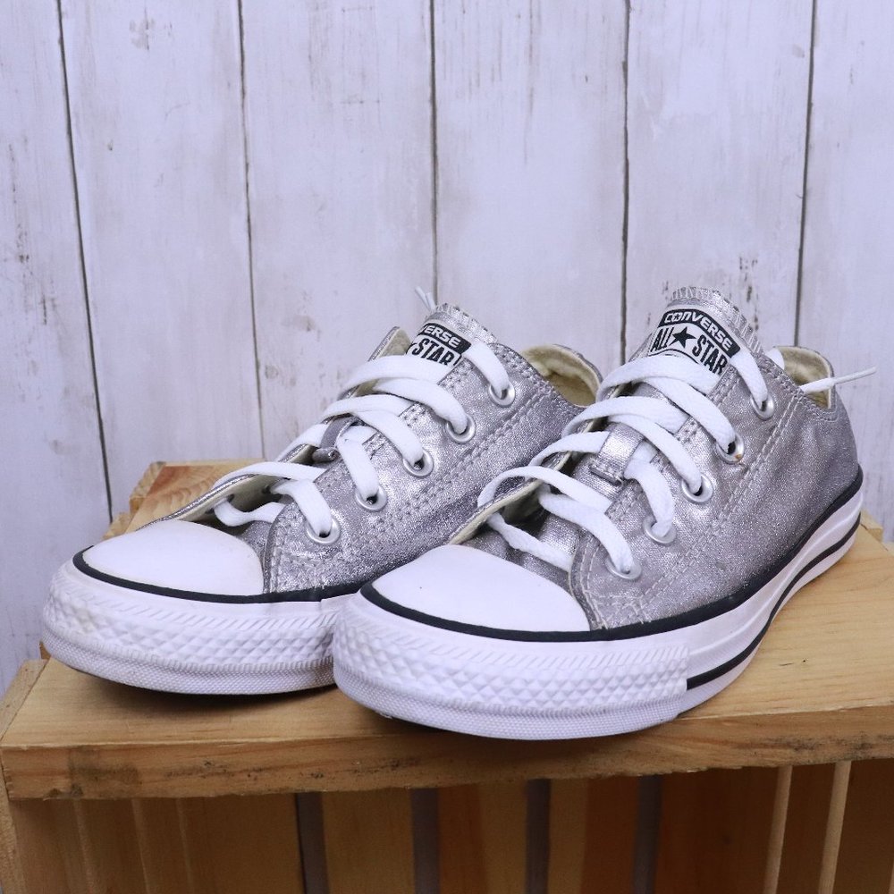 Converse Women's Metallic Silver Lace Up Low Tops Sneakers | Size 5.5